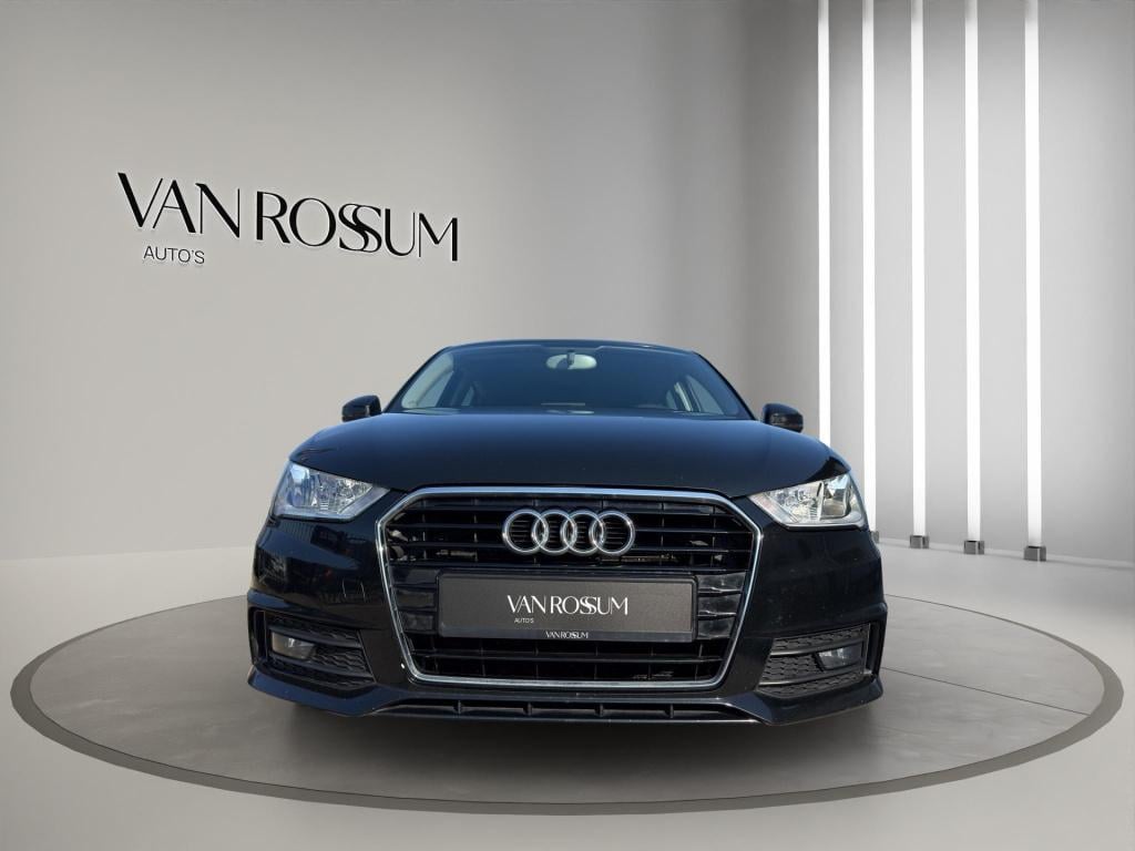 Audi A1 Sportback 1.0 tfsi s-line exterieur 5drs | navigatie | 17"| airco |