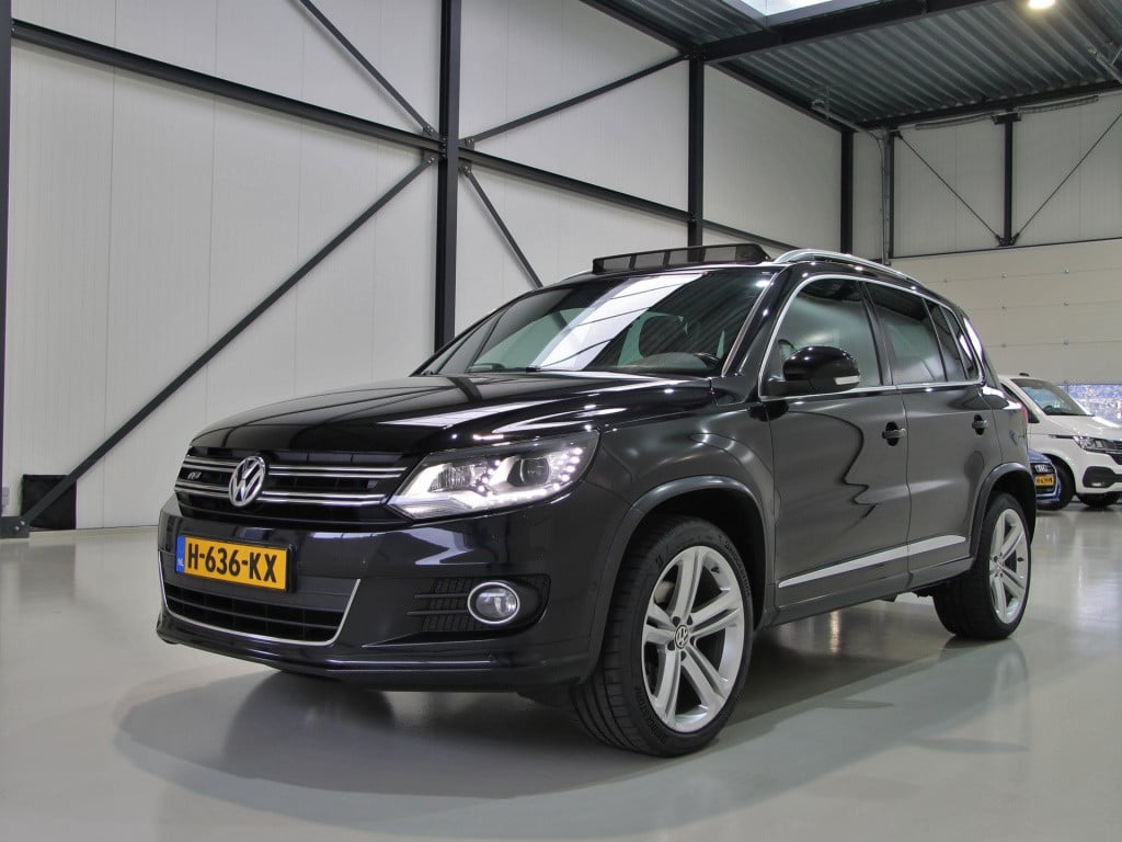 Volkswagen Tiguan 1.4 tsi 150pk dsg r-line | pano dak | trekhaak