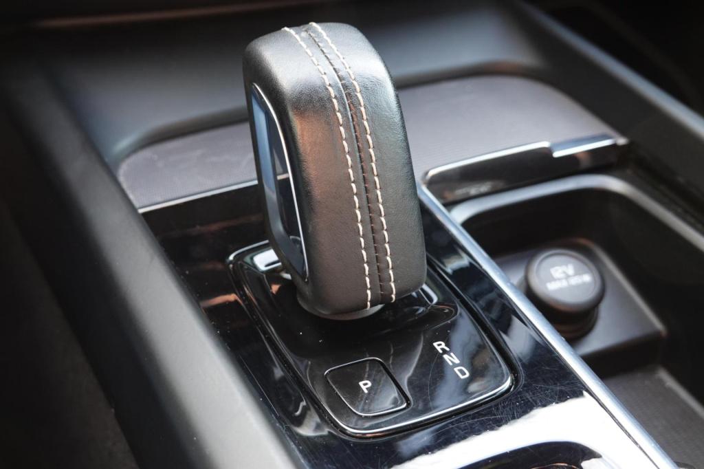 Volvo XC60 2.0 b5 r-design