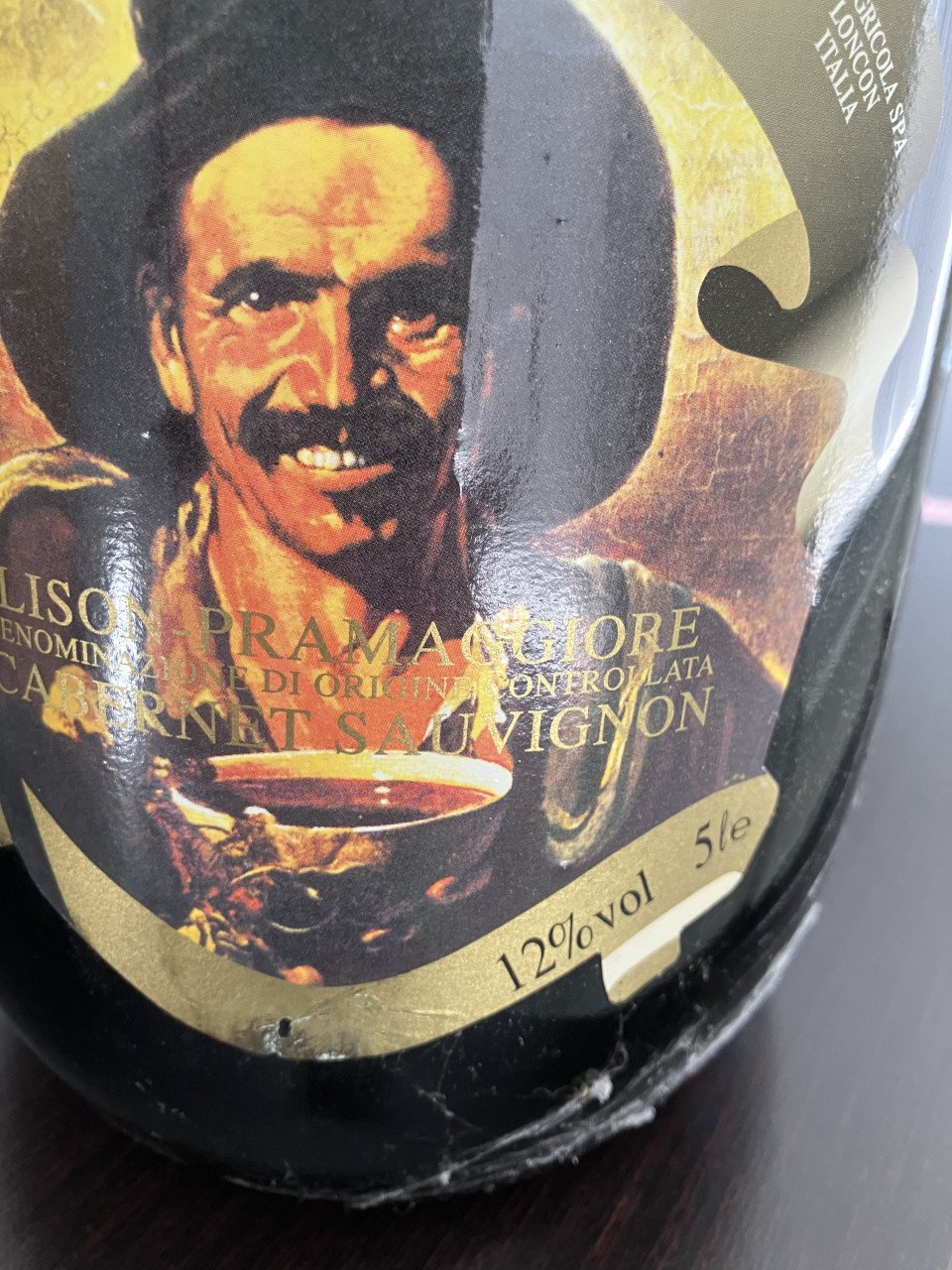 Te koop in krat grote 5 liter fles rode wijn uit 1996