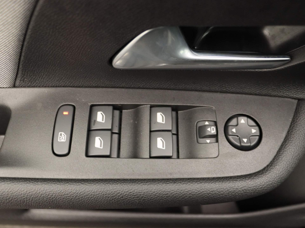 Opel Mokka 1.2 turbo edition | nieuw in de showroom | vanaf €30.999 |