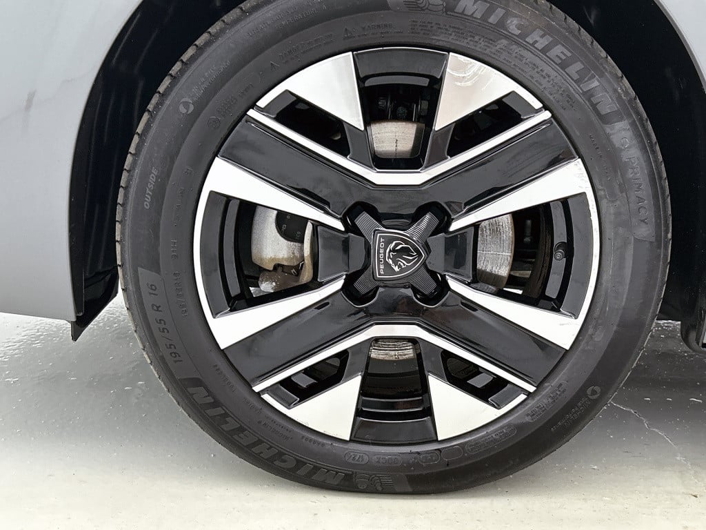 Peugeot 208 hybrid 100 e-dcs6 allure | automaat | | keyless | camera achter