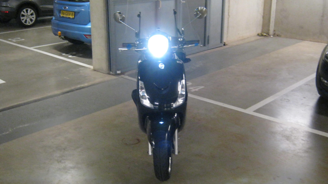 TE KOOP SYM FIDDLE UIT 2018 MET 5400 KM OP DE TELLER VOOR 650 EURO