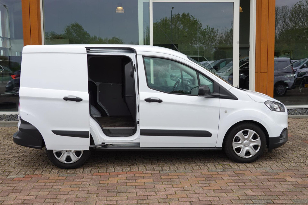 Ford Transit Courier 2022 ford transit courier gesloten bestelwagen trend, 