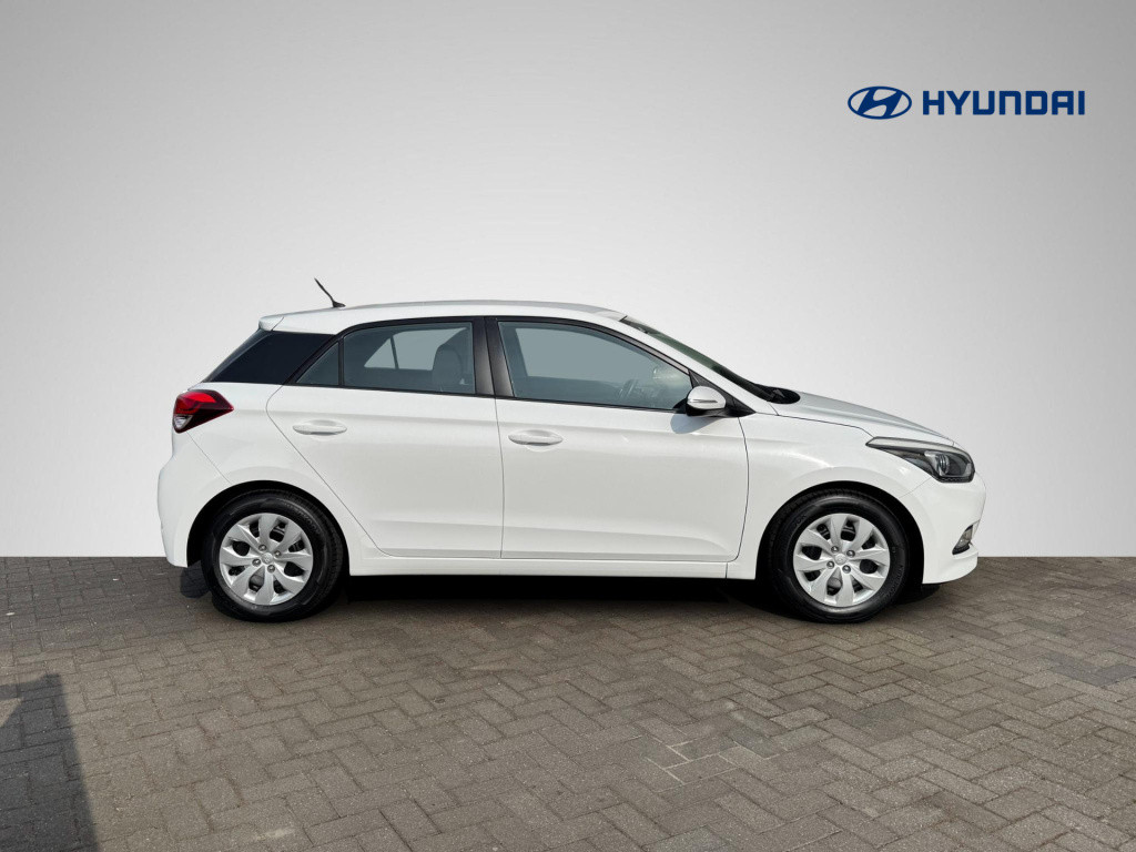 Hyundai I 20 1.2 hp i-motion | airco | cruise control | radio-cd/mp3 speler