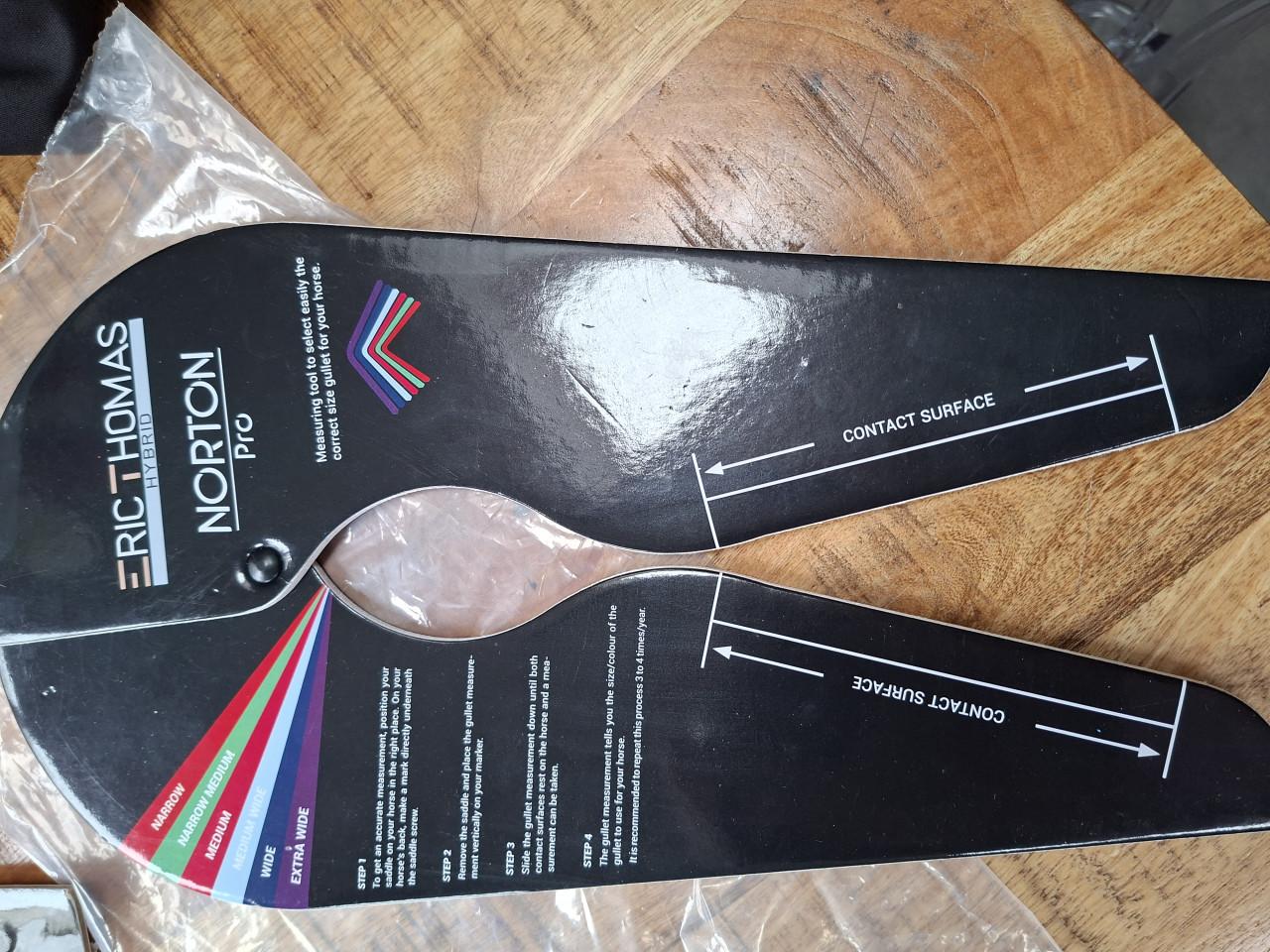 Norton Pro veelzijdigheidszadel