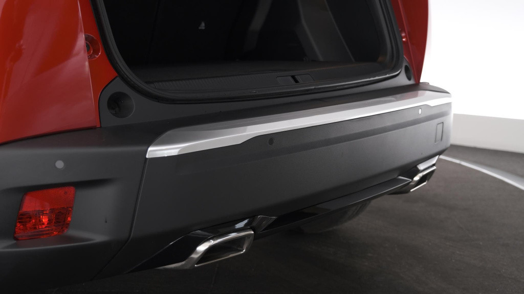 Peugeot 2008 puretech 130 gt | camera | dodehoekdetectie | navigatie | park