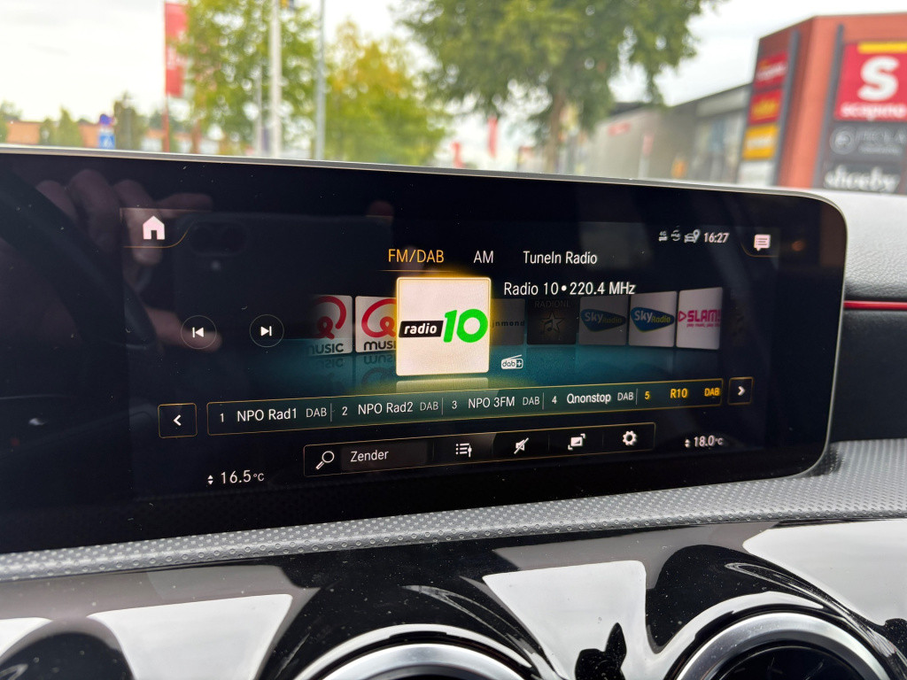 Mercedes-Benz A-Klasse 200 business solution amg