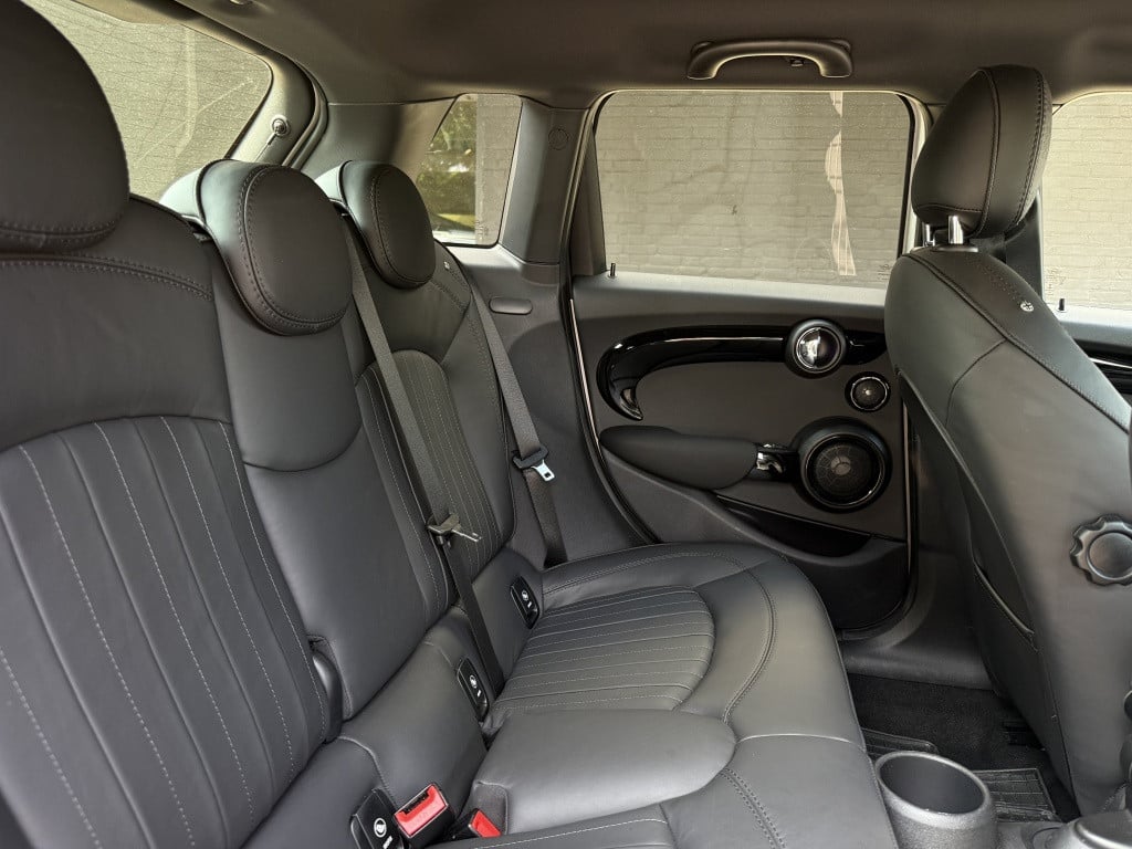 Mini Cooper mini 2.0 // serious business pack // nieuwstaat // 5 deurs /