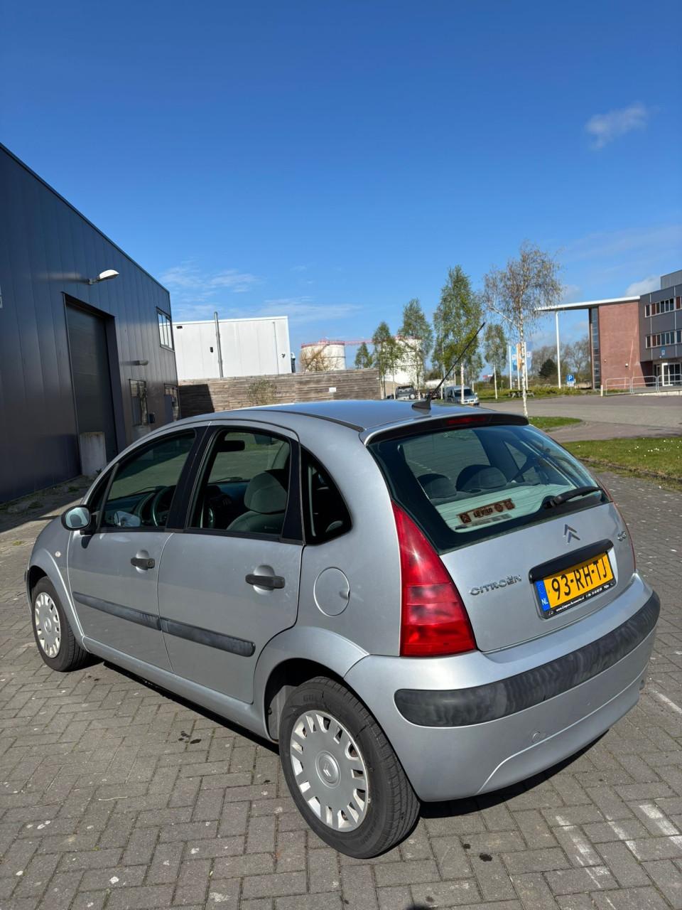 Citroën C3 1.4 I 2005 Zwart | 134.237 KM NAP | NIEUWE APK!