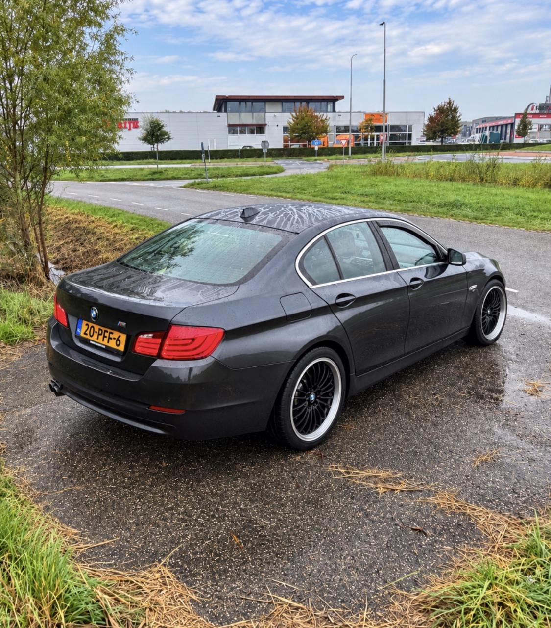 BMW 5-serie F10 3.0 6-Cilinder 8-AUT M-Sport CarPlay 20inch