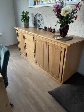 Blank eikenhouten dressoir