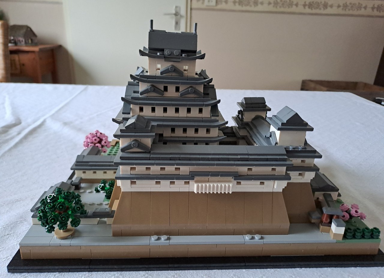Lego 21060 Himeji Castle architecture