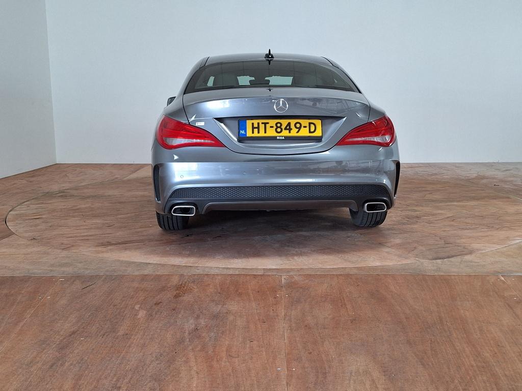 Mercedes-Benz Cla 180 ambition | amg