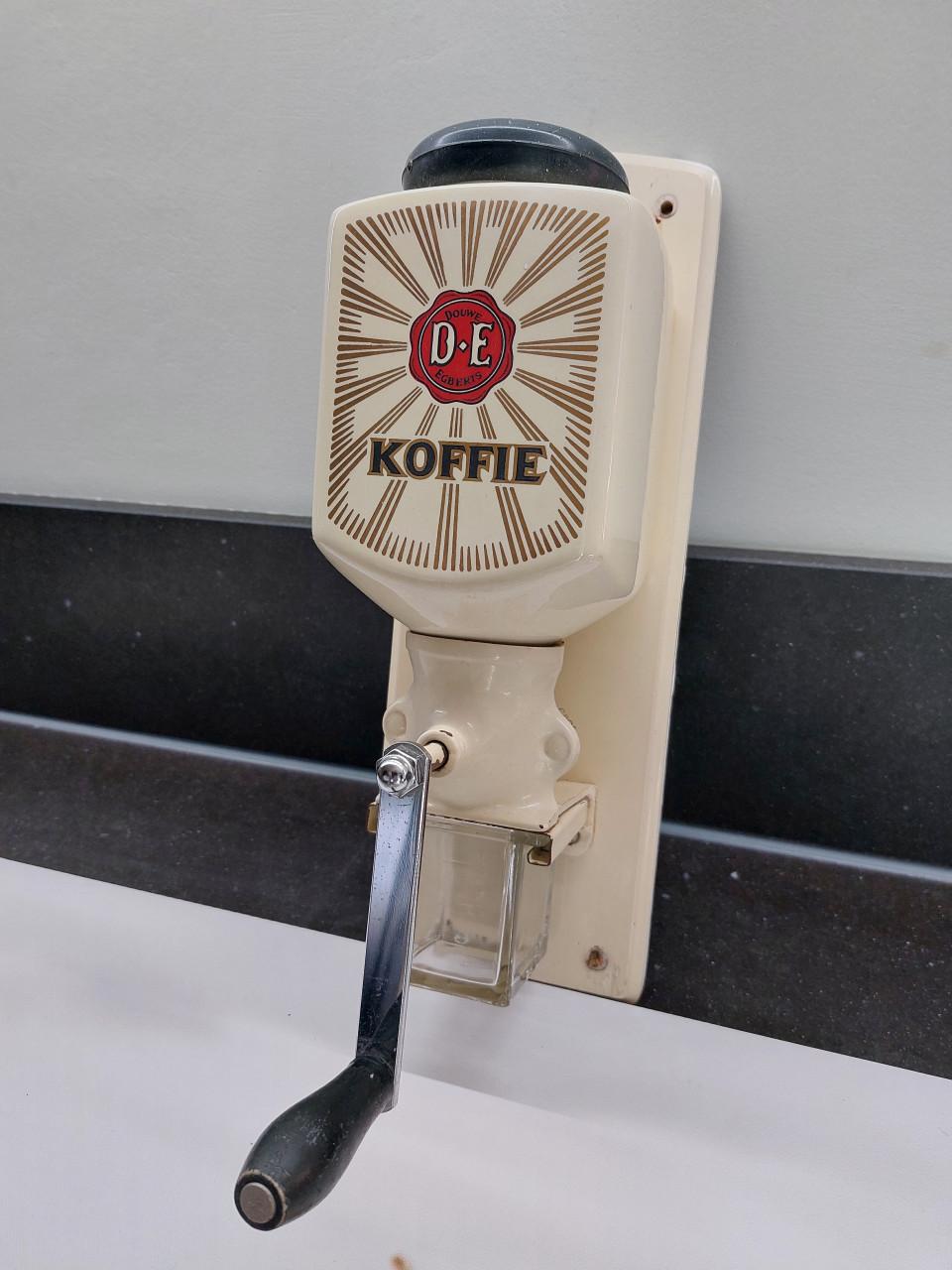 DE wand koffiemolen origineel