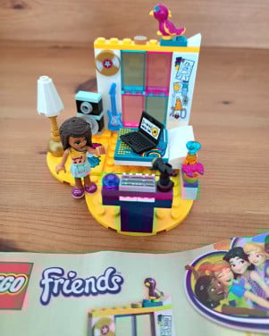 Lego friends Andrea,s slaapkamer