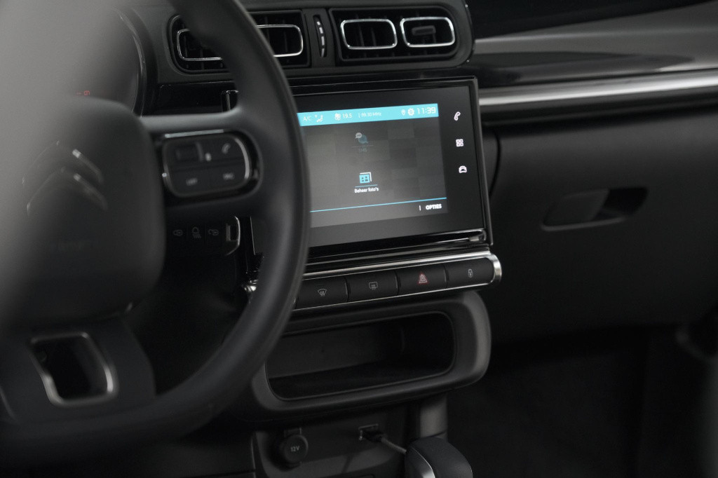 Citroen C3 puretech 110 eat6 shine | apple carplay | parkeersensoren | clim