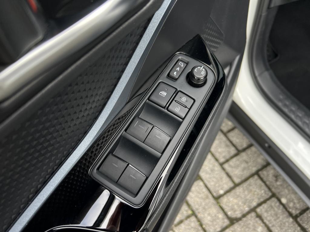 Toyota C-hr 1.8 hybrid style