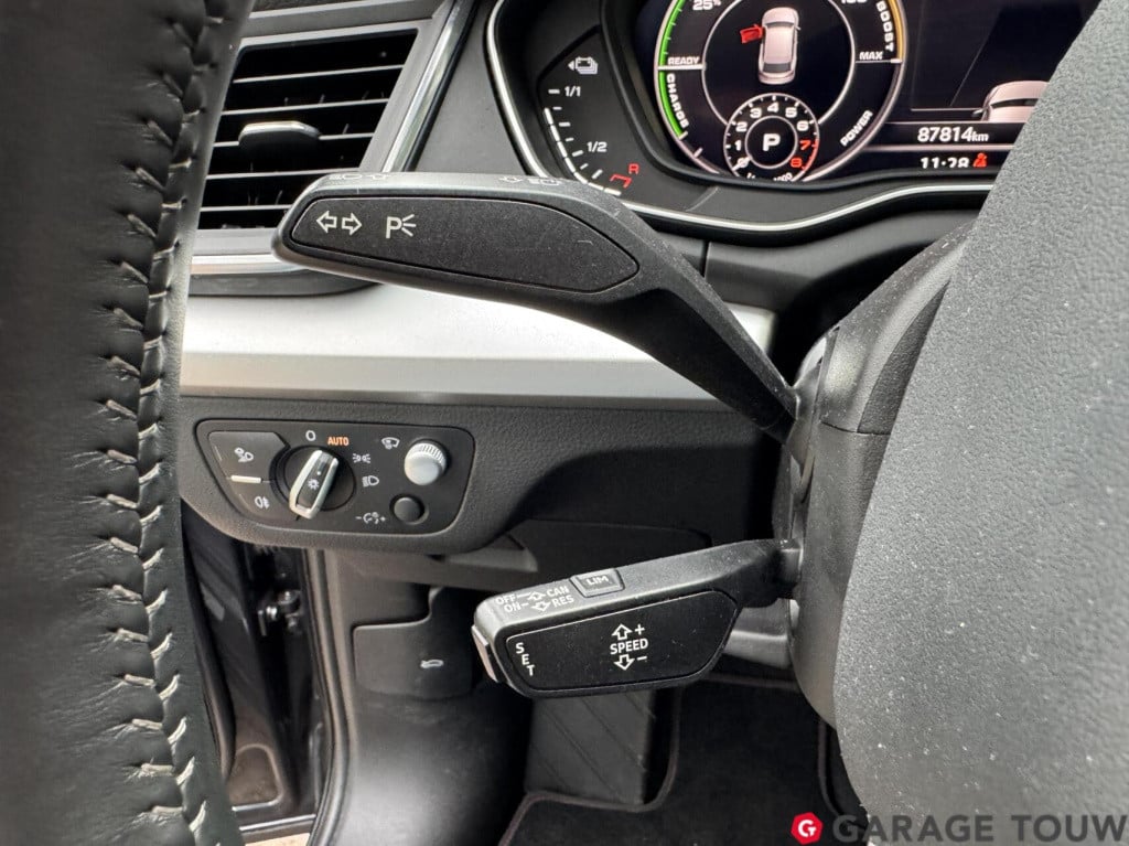 Audi Q5 55 tfsie quattro competition *hud, trekhaak, luchtv*