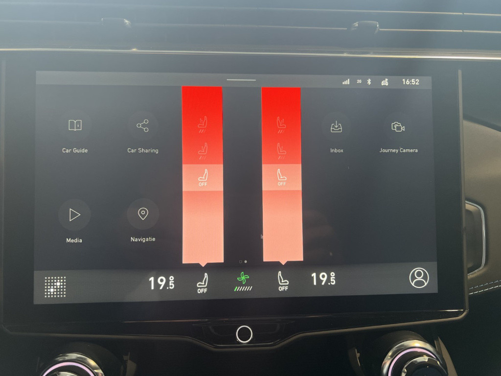 Lynk & Co 01 1.5 261pk plug in hybrid , pano dak , 360 gr camera , car play