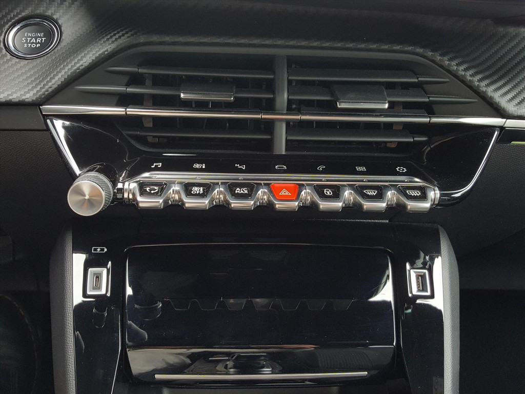 Peugeot 208 gt 1.2 puretech 100pk (vol)automaat (eat8) | navigatie 3d cockp