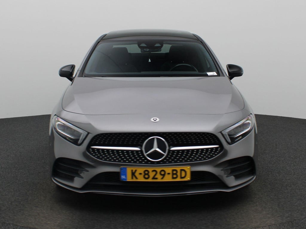 Mercedes-Benz A-Klasse 180 business solution amg | automaat | lmv | panoram