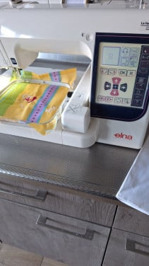 Elna borduurmachine