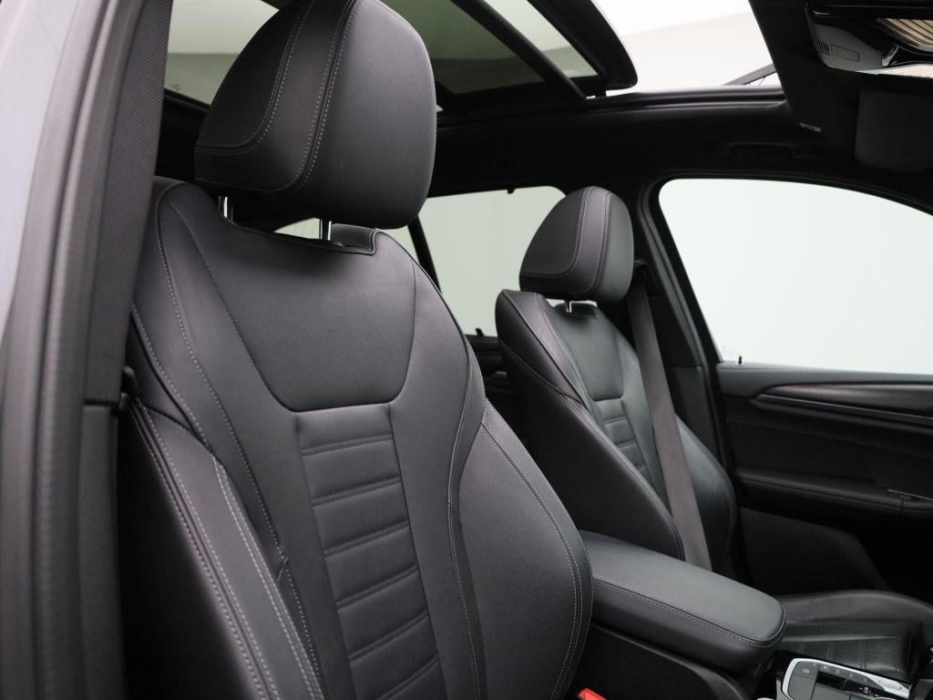 BMW X3 xdrive30e high executive | m-sport plus | panoramadak | apple carpla