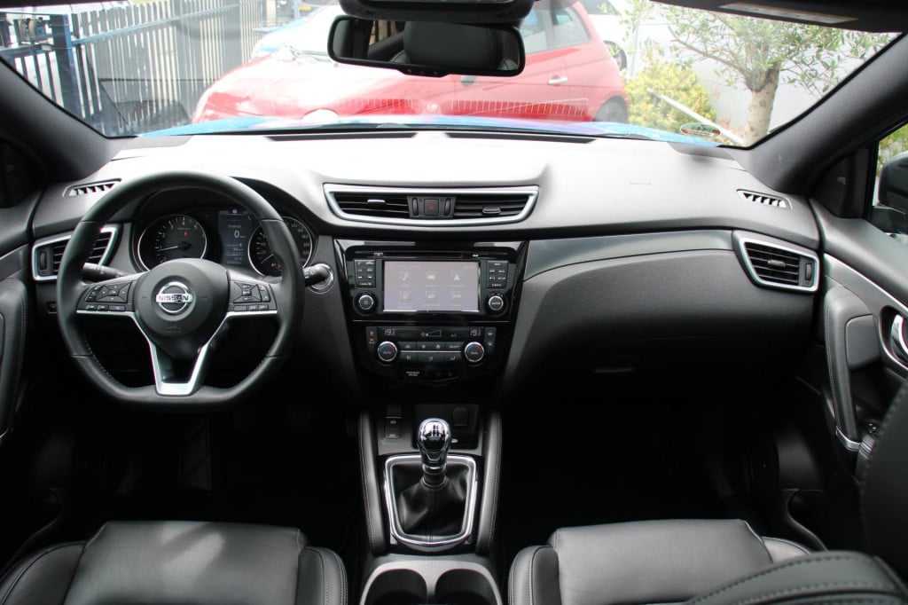 Nissan Qashqai 1.6 tekna + - pano - leder - bose - trekhaak - dab - led - s