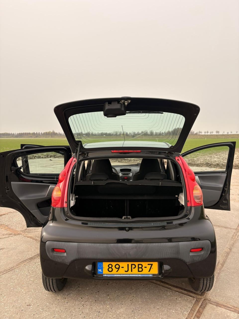 Peugeot 107 Sublime 1.0-12V uit 2009 158.000 km