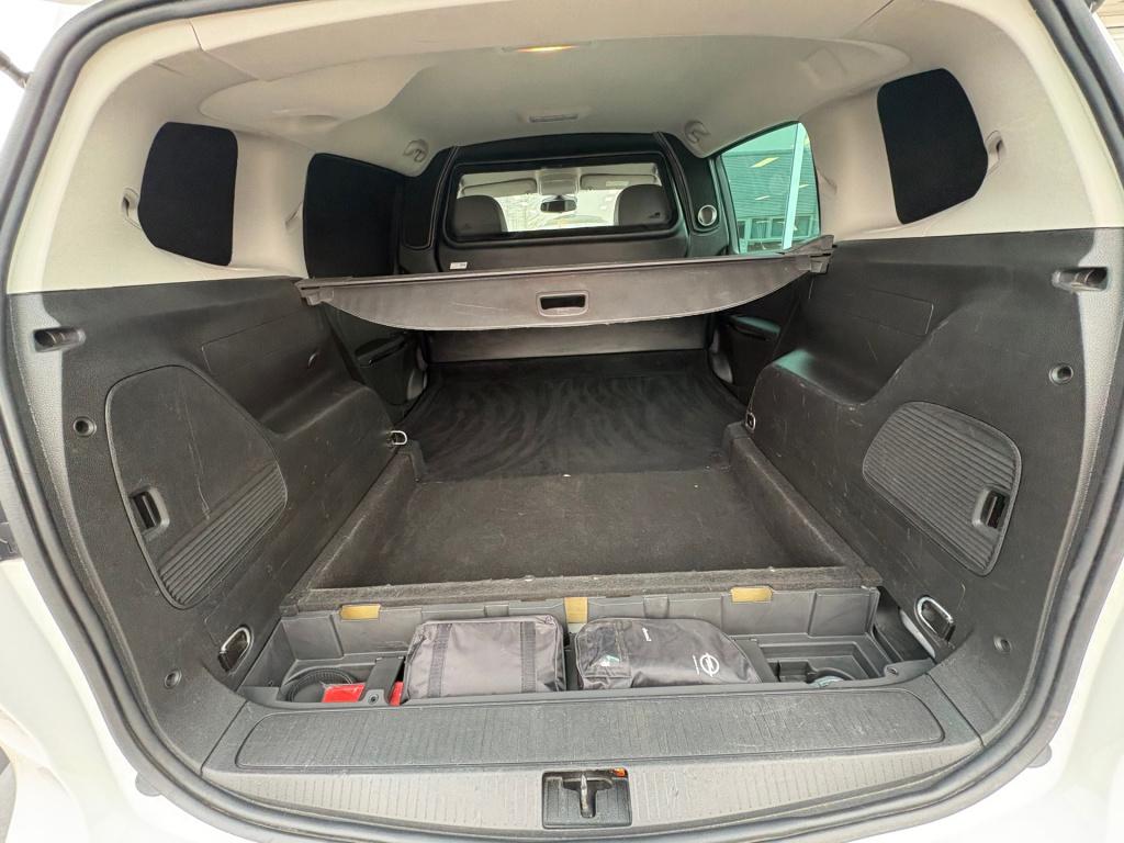Opel Zafira tourer grijskenteken ! 2 persoons