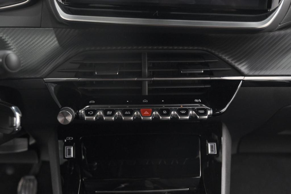 Peugeot 2008 puretech 100 allure | camera | navigatie | apple carplay | par