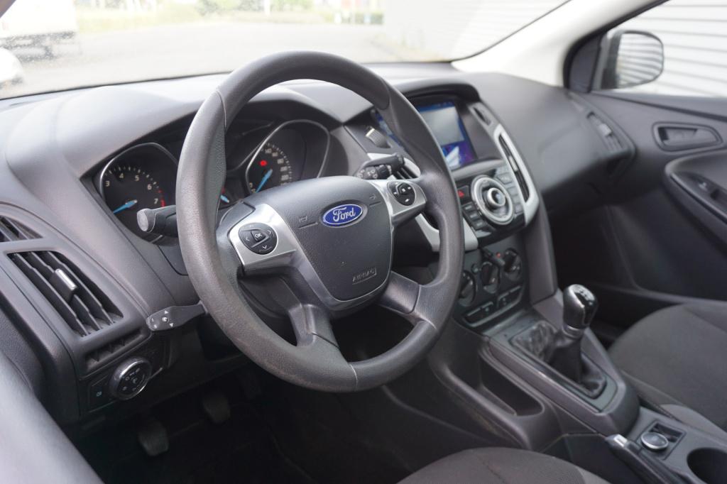 Ford Focus wagon 1.0 ecoboost edition airco / navi / cruise / carplay / ele