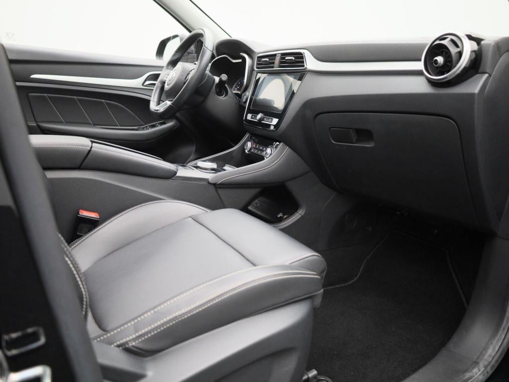 MG Zs Ev mg luxury 45 kwh | automaat | panoramadak | leder | navigatie | ai