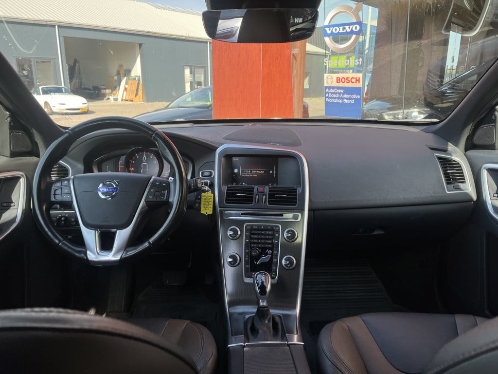 Volvo XC60 2.0 t5 fwd momentum | stoel/stuurverw. | keyless | memory | came