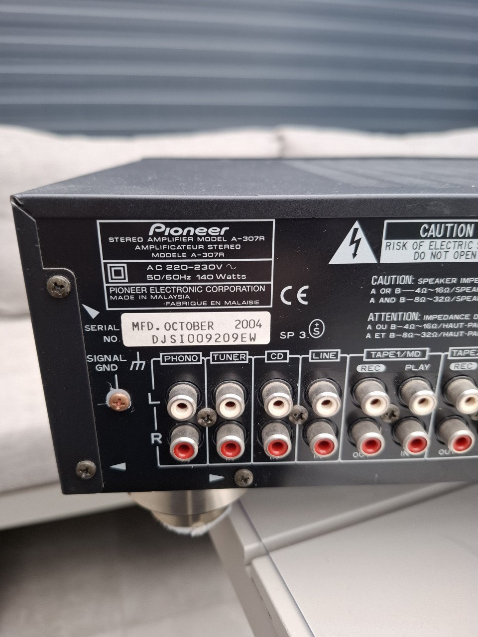 Pioneer A-307 R versterker met afstandbediening.