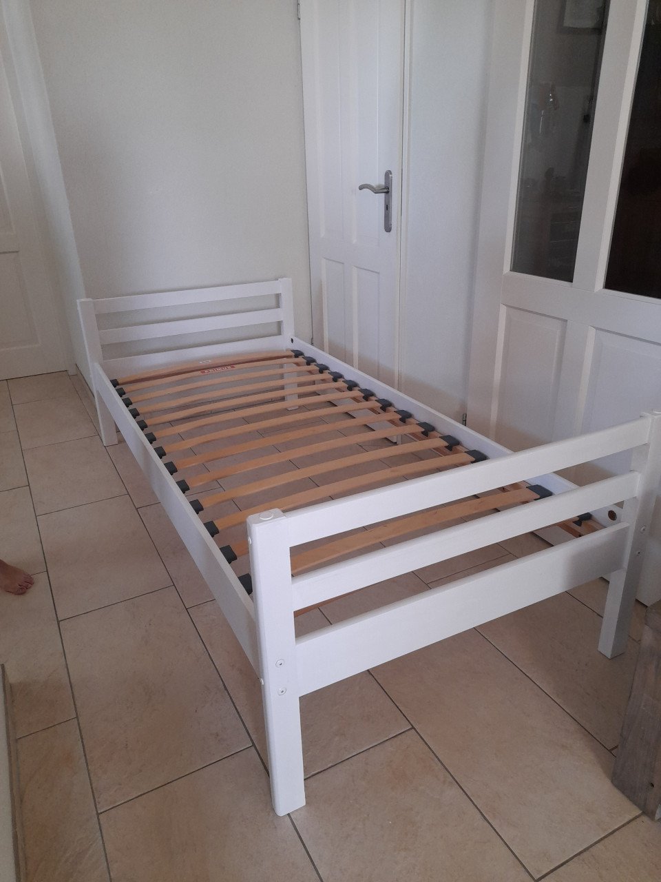 1 Persoonsbed 90 x 200 (in goede staat )