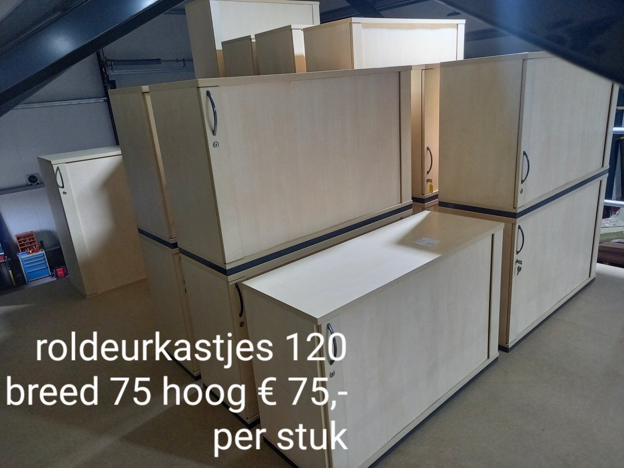 Roldeurkast archiefkast