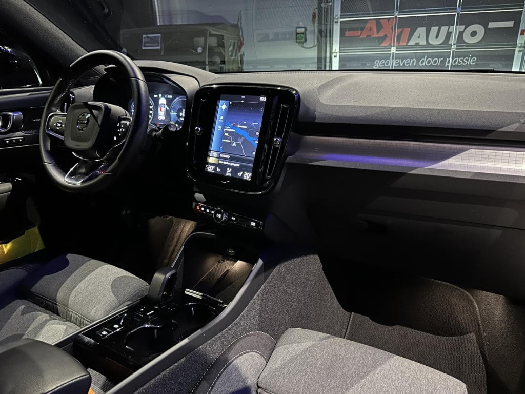 Volvo XC40 1.5 t4 plug-in hybrid plus bright *winterpack*h&k*camera