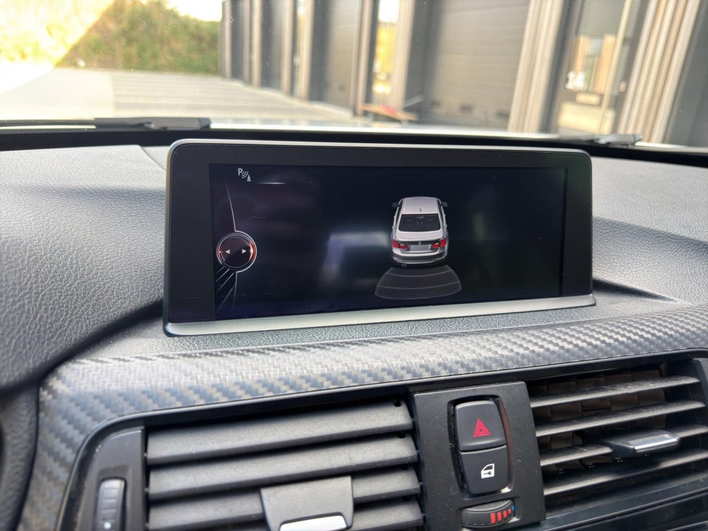 BMW 3-serie 320d high executive leder pdc