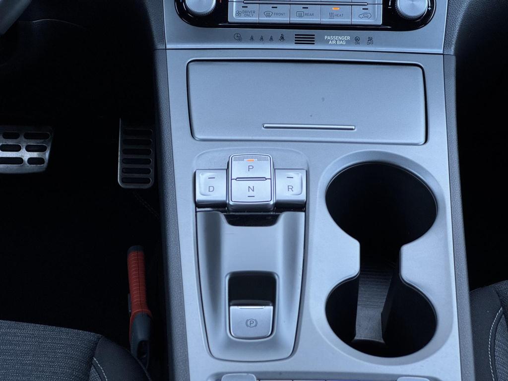 Hyundai Kona ev fashion 64 kwh soh 96%, 3-fase lader