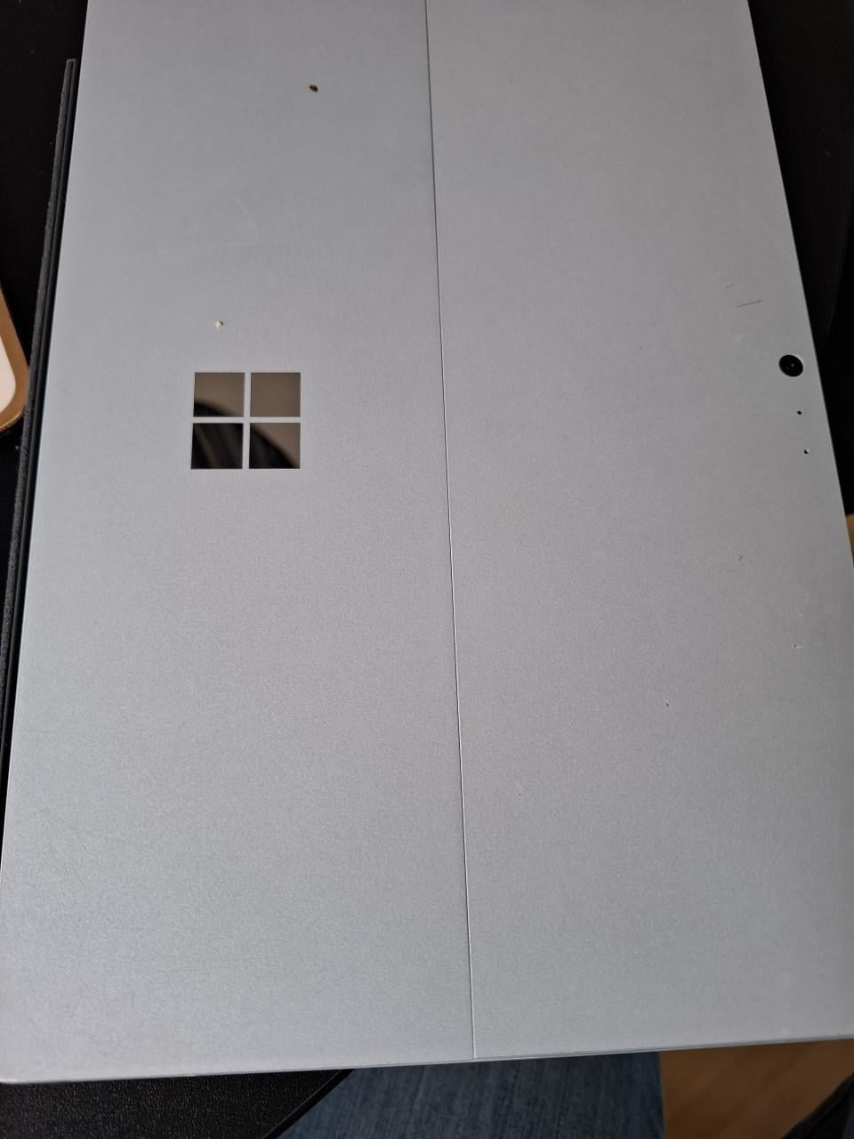 Microsoft surface pro 5 i5