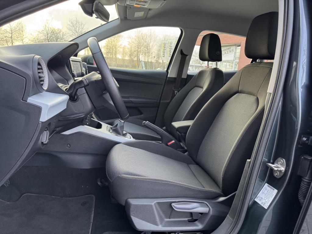 Seat Arona 1.0 tsi style nl-auto, allseason banden!