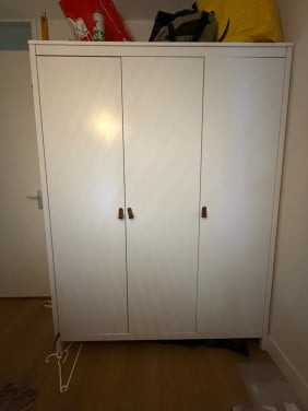 Kledingkast en ladekastje