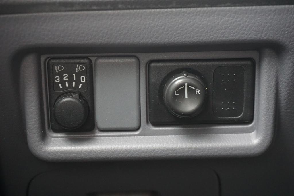 Nissan Primera estate 1.8 tekna airco / navi / elektr. ramen / camera / nap