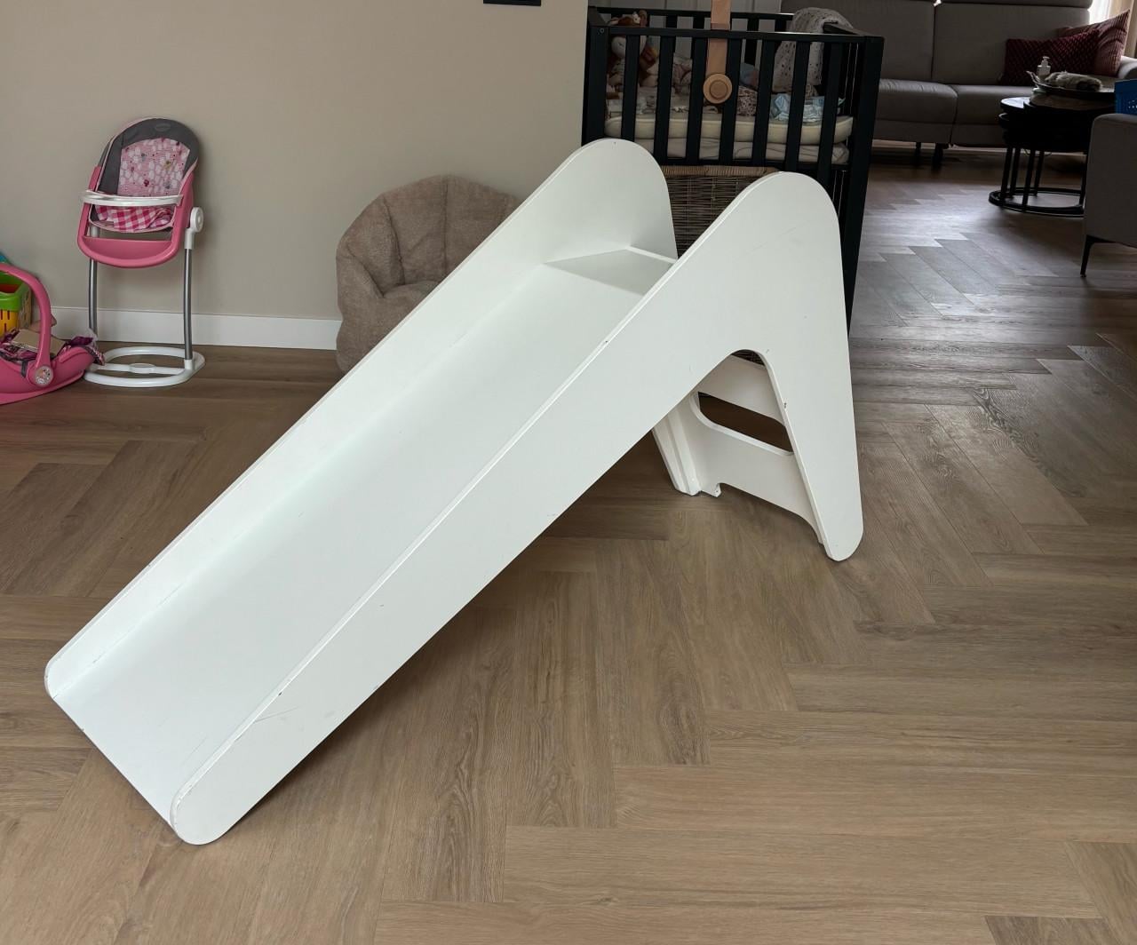 Binnen glijbaan van mdf
