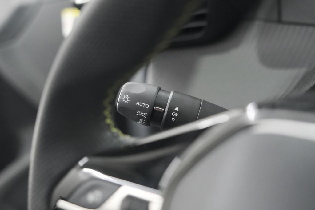 Peugeot 208 puretech 100 gt dark edition | camera | navigatie | apple carpl