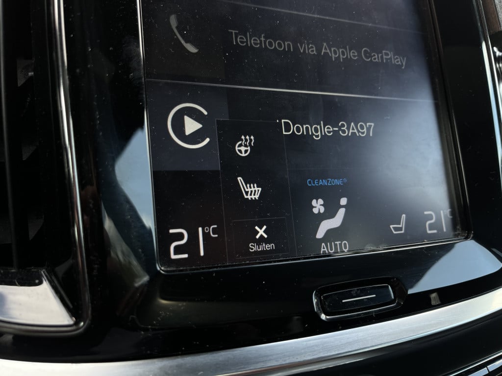 Volvo S60 2.0 t5 r-design | pano | pilot assist | head-up | carplay | stuur