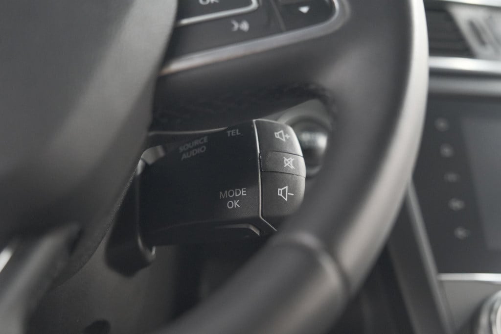 Renault Kadjar tce 140 business | camera | apple carplay | navigatie | park