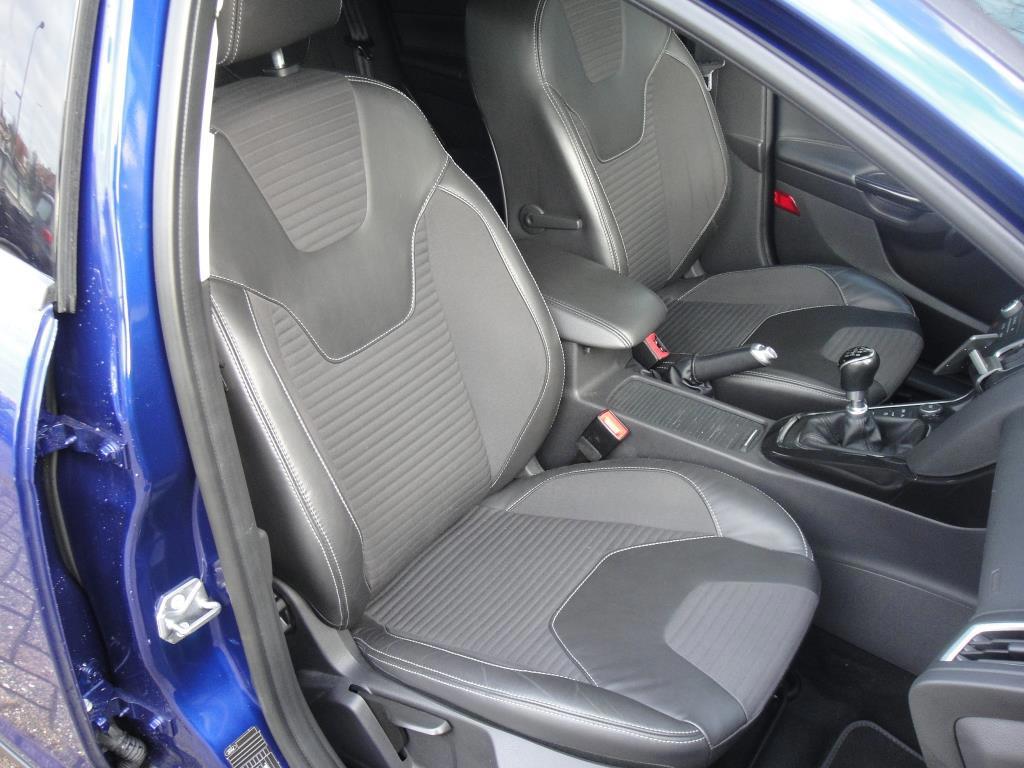 Ford Focus 1.5 titanium edition